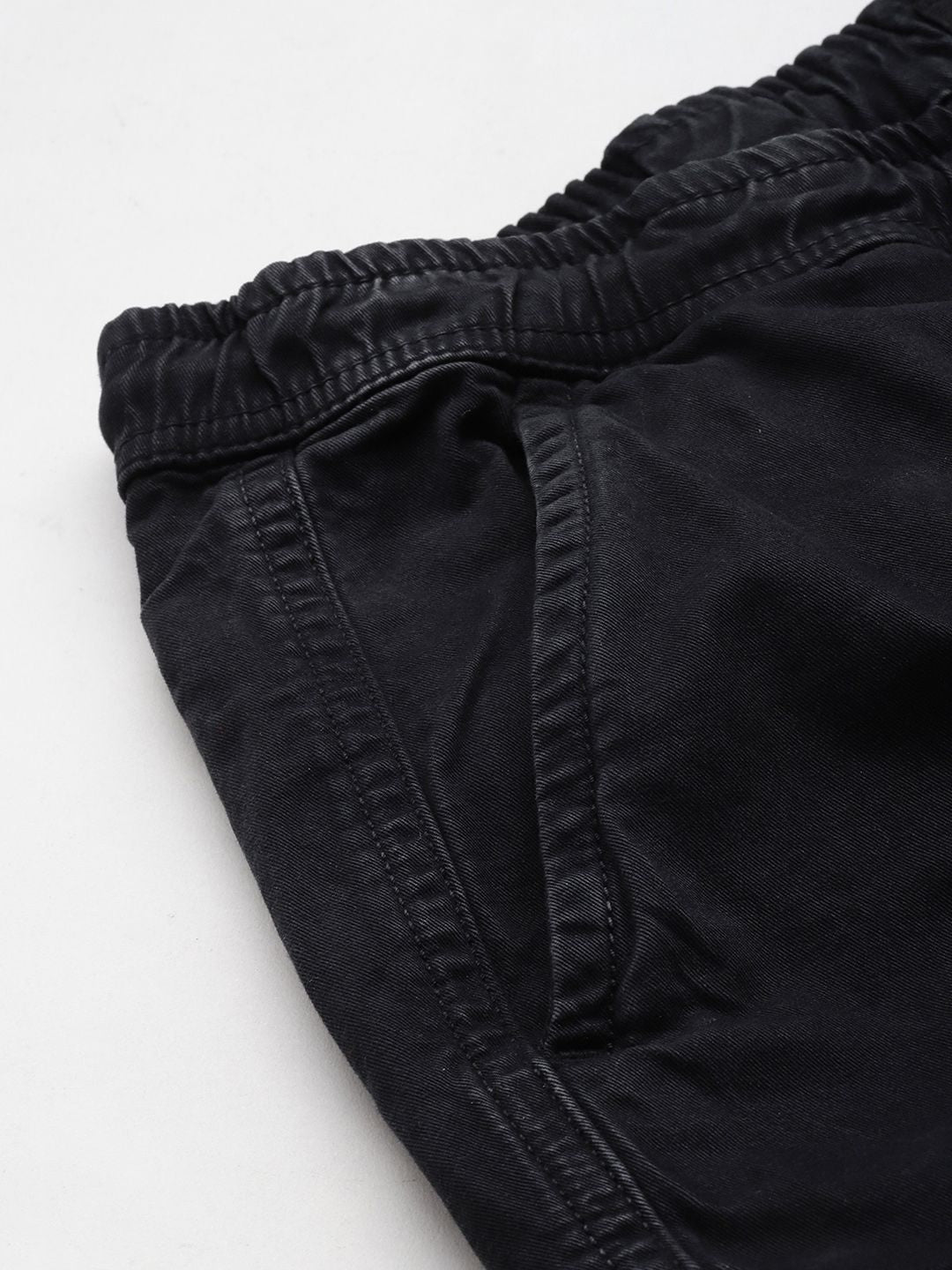 SPYKAR Men Loose Fit Cargos Trousers