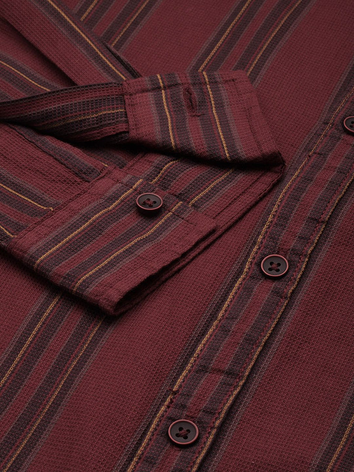 The Indian Garage Co Pure Cotton Slim Fit Opaque Striped Casual Shirt