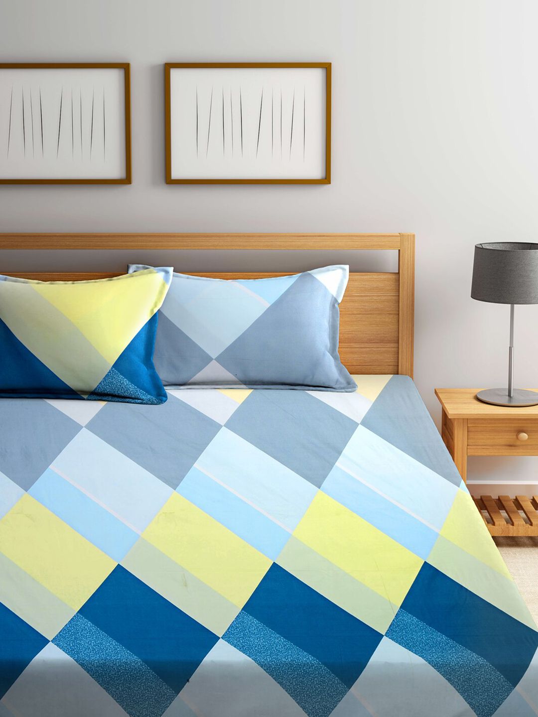 KLOTTHE Blue & Yellow Geometric Printed 300 TC Double King Bedsheet With 2 Pillow Covers