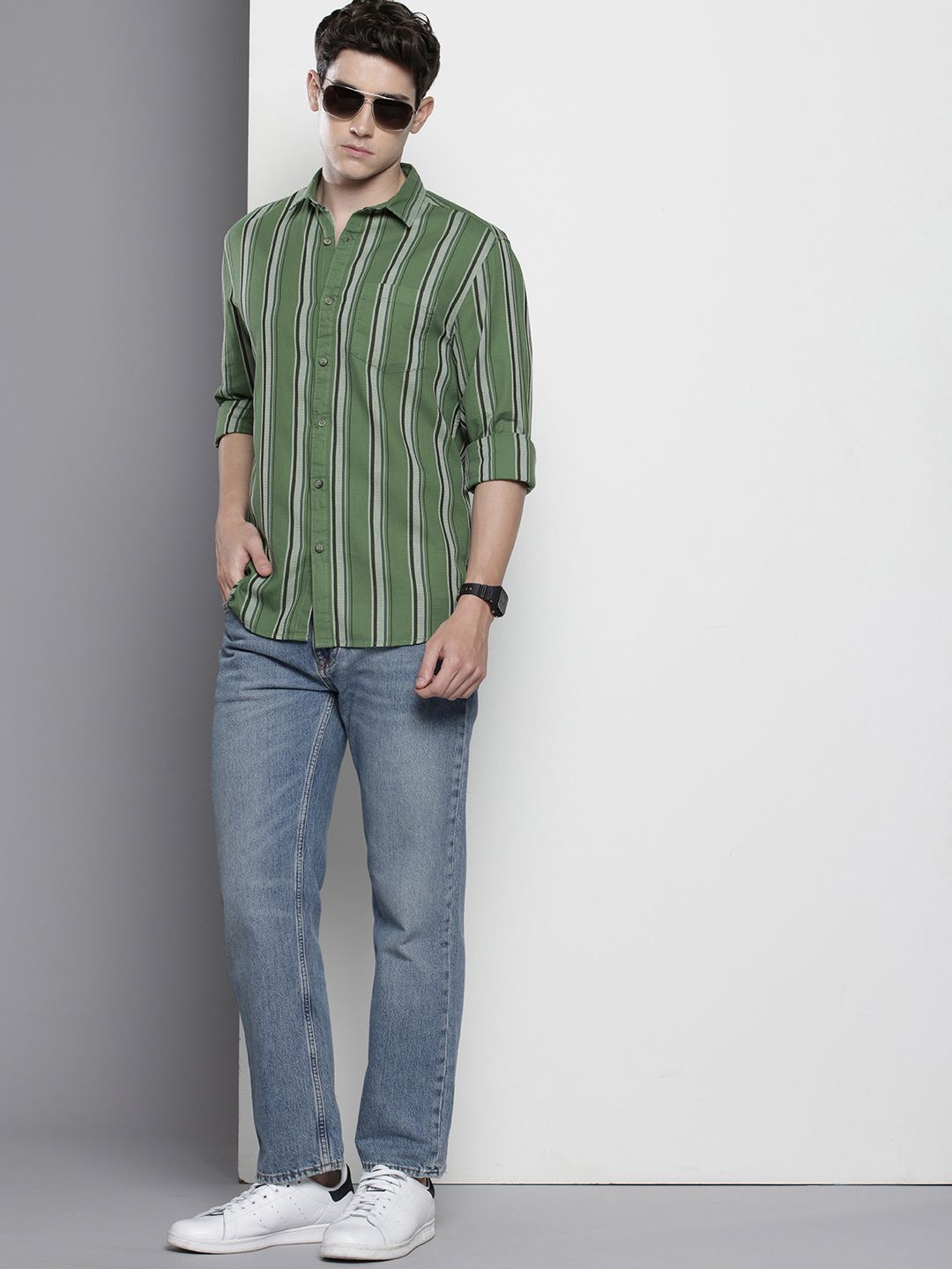 The Indian Garage Co Pure Cotton Slim Fit Opaque Textured & Striped Casual Shirt