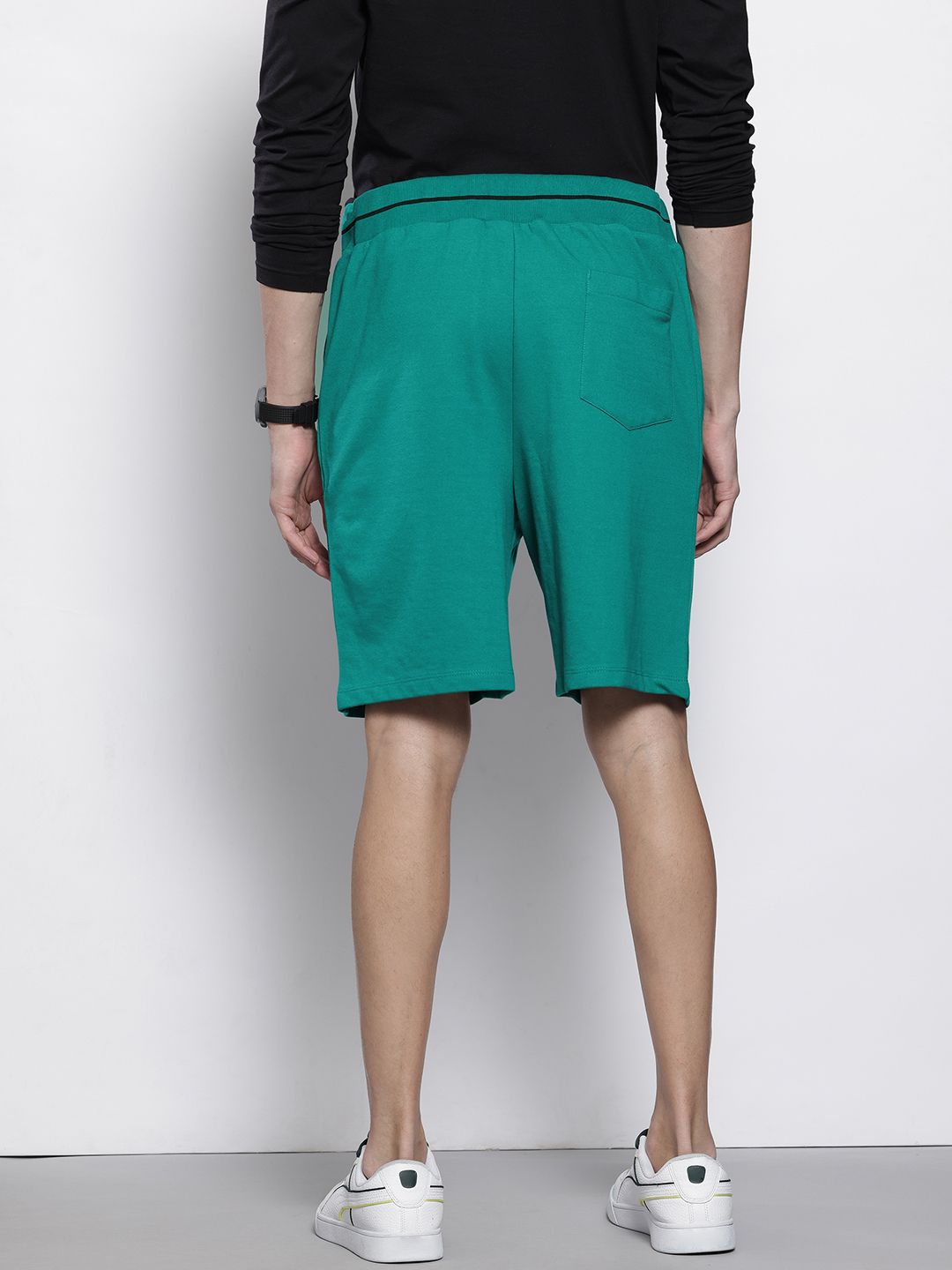 The Indian Garage Co Men Bugs Bunny Printed Loose Fit Shorts