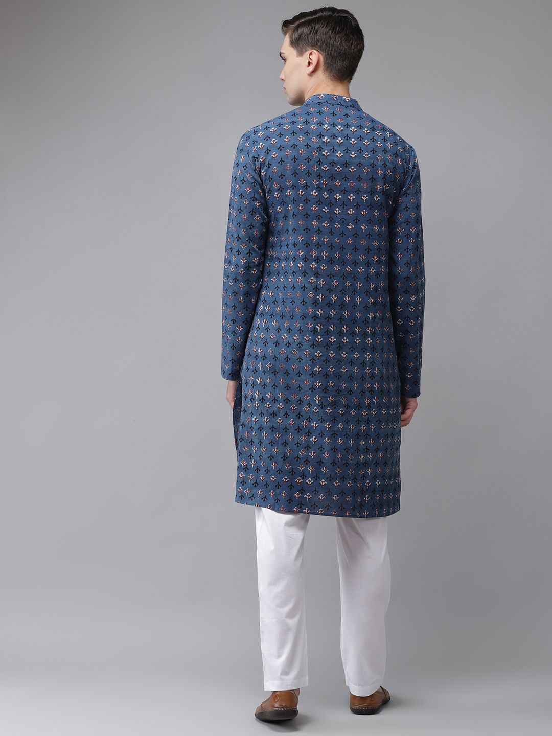 See Designs Men Blue Ethnic Motifs Printed Regular Pure Cotton Kurta with Pyjamas