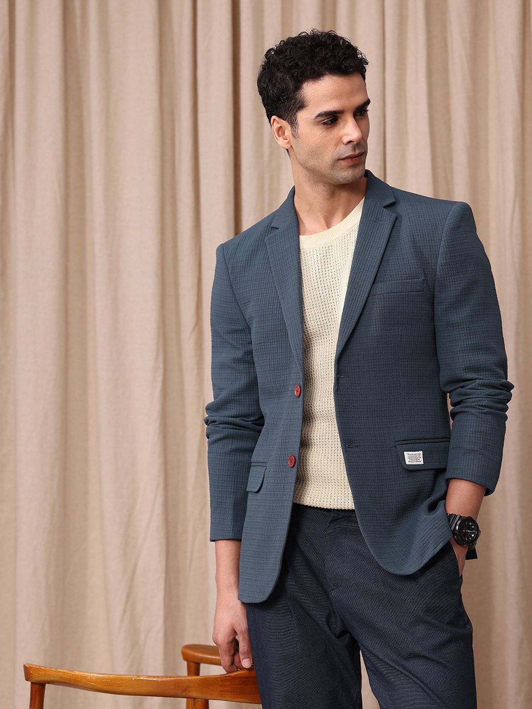 Mr.Bowerbird Reka Bentuk Self Textured Fit Fit Single Breasted Casual Blazer