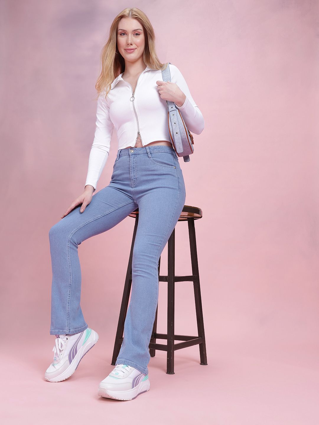 DressBerry Women Mid-Rise Stretchable Bootcut Jeans