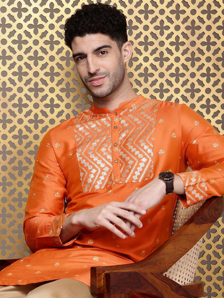 House of Pataudi Floral Printed Mandarin Collar Sequinned Jashn Kurta with Churidar