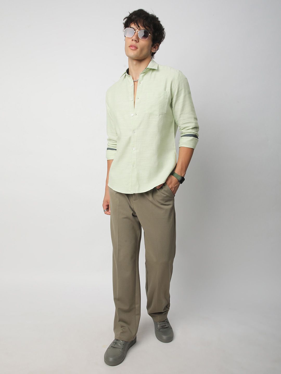 VASTRADO Men Classic Cutaway Collar Textured Cotton Slim Fit Casual Shirt
