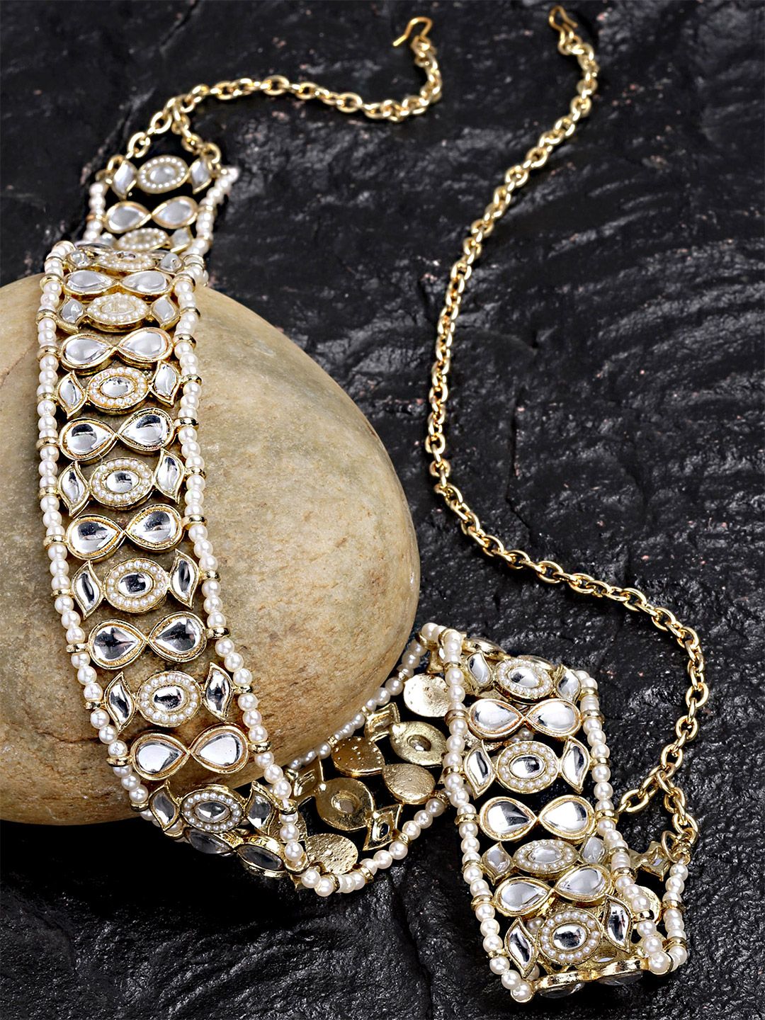 Karatcart Gold-Plated White Kundan-Studded & Pearl Beaded Waist Chain