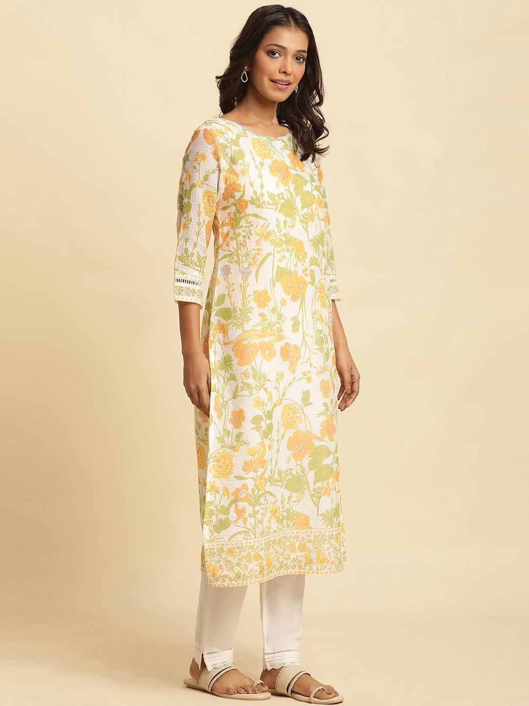 W Floral Printed Keyhole Neck Straight Kurta