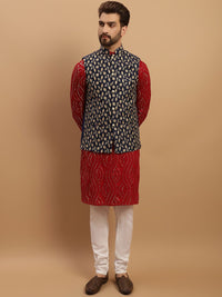 SOJANYA Motif Etnik Bersulam Kurta Kapas Tulen Labuci dengan Jaket Churidar & Nehru