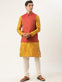 SOJANYA Kurta Motif Etnik Mustard Lelaki dengan Jaket Churidar & Nehru