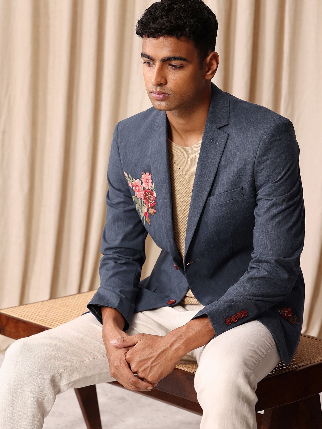 Mr Bowerbird Floral Embroidered Tailored Fit Single-Breasted Casual Blazer