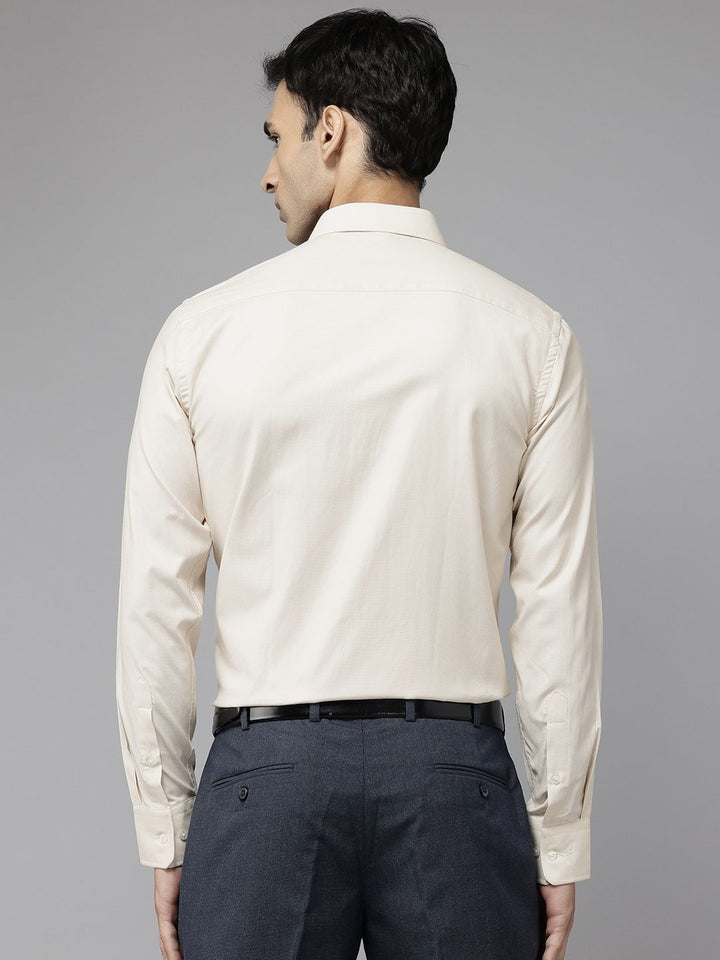 Park Avenue Textured Slim Fit Formal Shirt