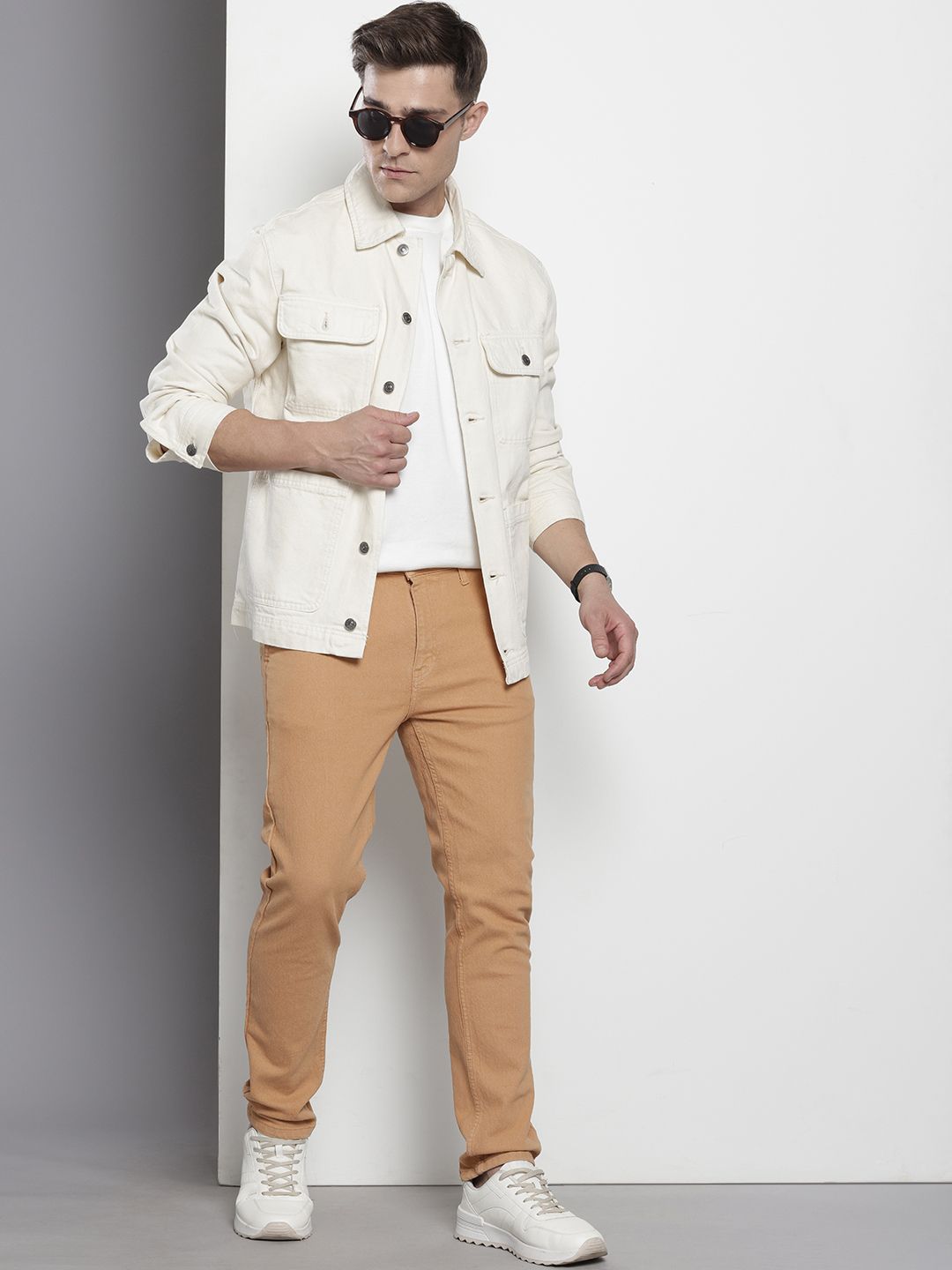 The Indian Garage Co Men Slim Fit Solid Jeans