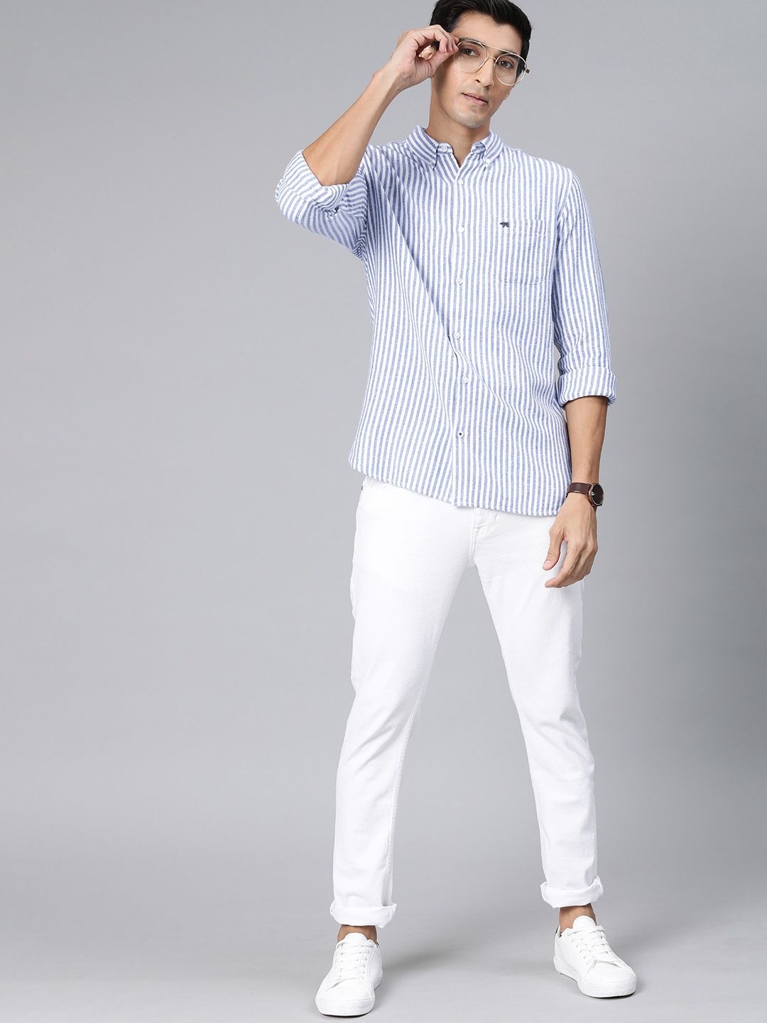 THE BEAR HOUSE Men Blue & White Slim Fit Striped Casual Shirt