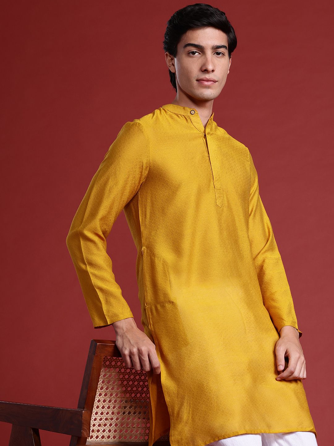 Anouk Chevron Woven Design Kurta