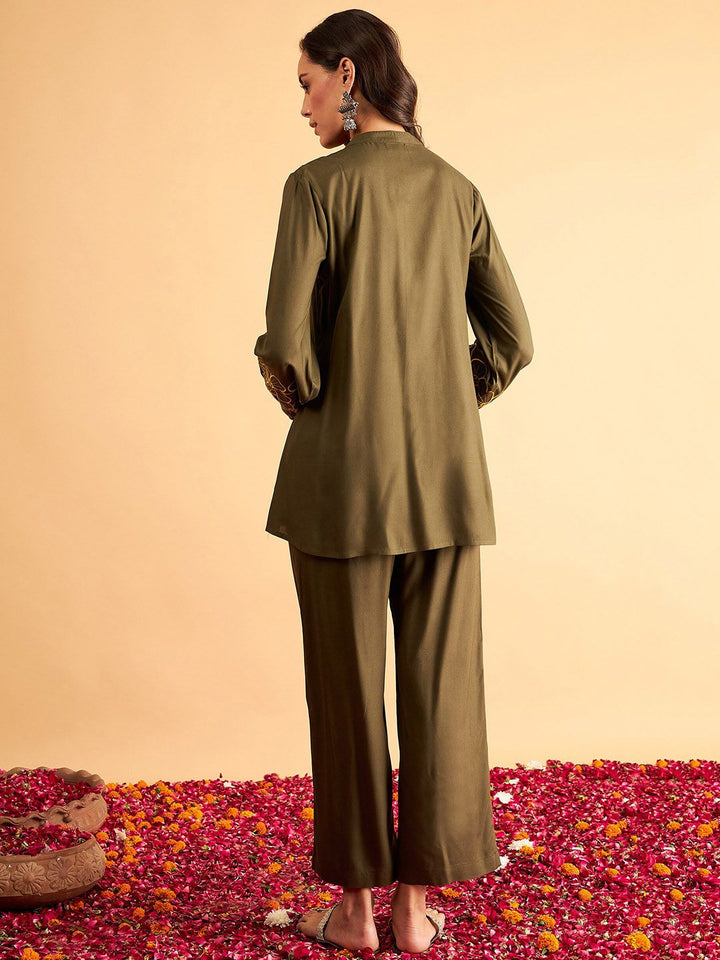 Shae by SASSAFRAS Embroidered Shirt-Collar Shirt With Trouser
