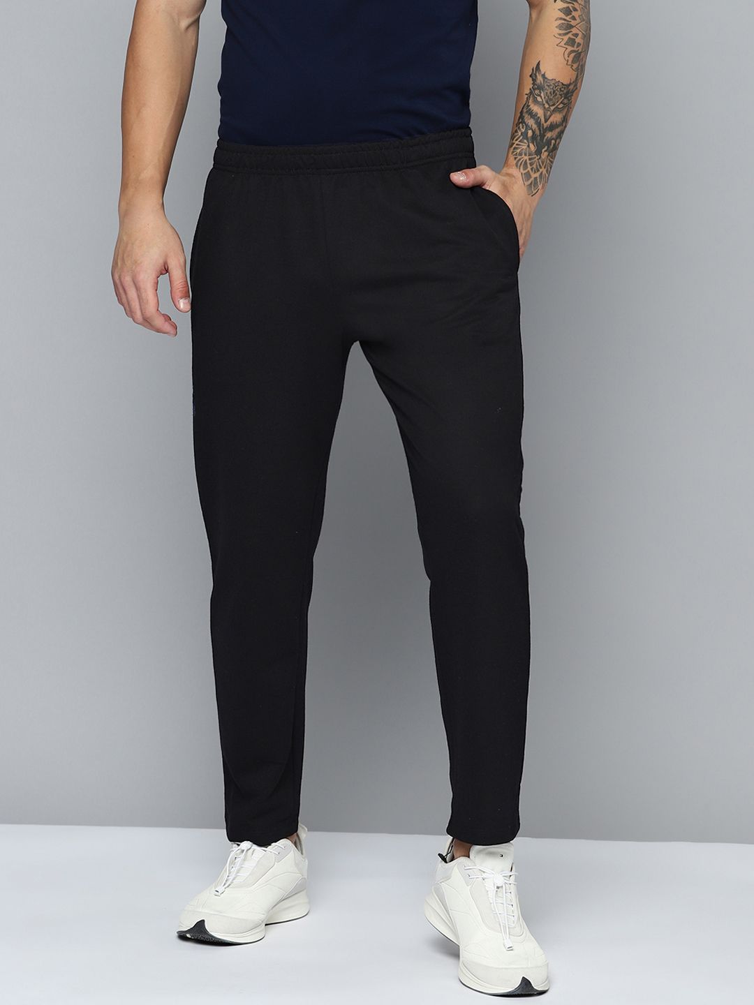HRX by Hrithik Roshan Men Regular Fit Lifestyle Track Pants