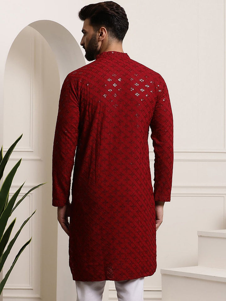 SOJANYA Motif Etnik Bersulam Kolar Mandarin Kurta Pure Cotton