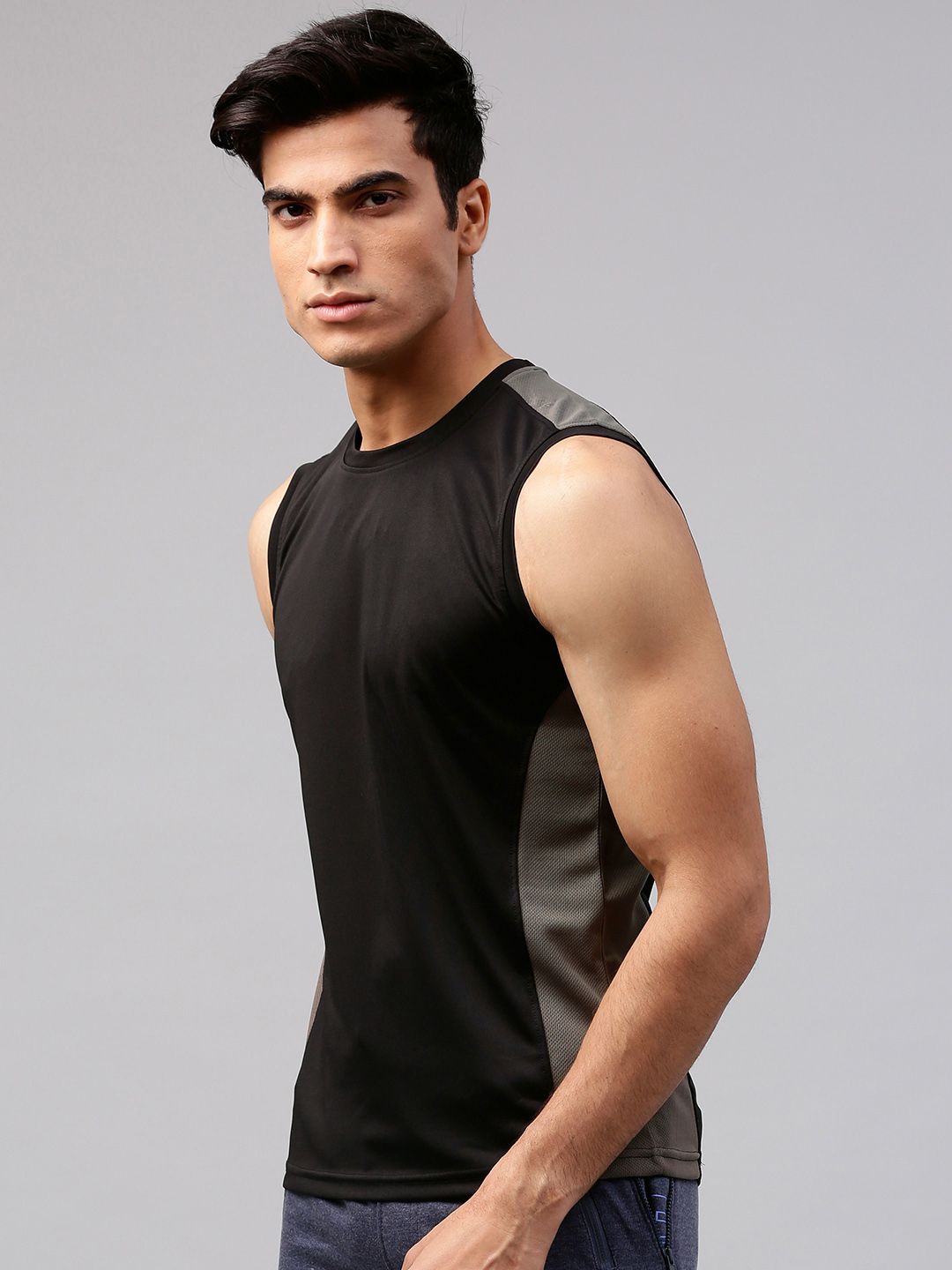 HRX by Hrithik Roshan Men Black Advanced Rapid Dry Round Neck T-shirt