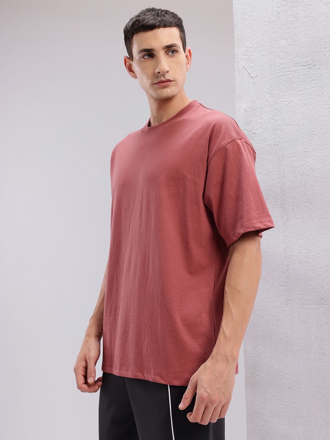 HRX by Hrithik Roshan Typography Printed Drop-Shoulder Sleeves T-shirt