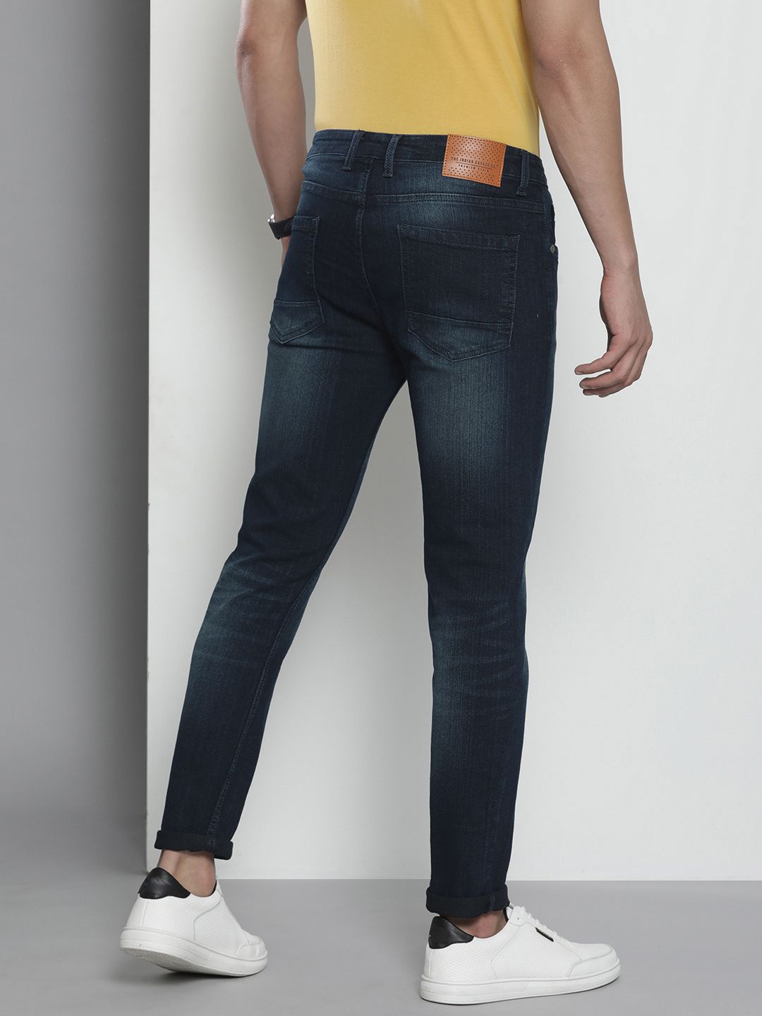 The Indian Garage Co Men Skinny Fit Light Fade Stretchable Jeans