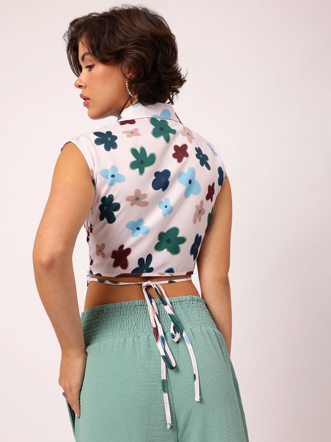 DressBerry Floral Printed Back Tie-Up Wrap Crop Top
