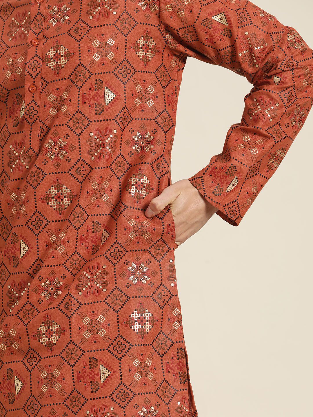 SOJANYA Printed Regular Kurta With Churidar