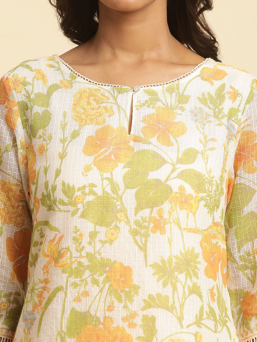W Floral Printed Keyhole Neck Straight Kurta