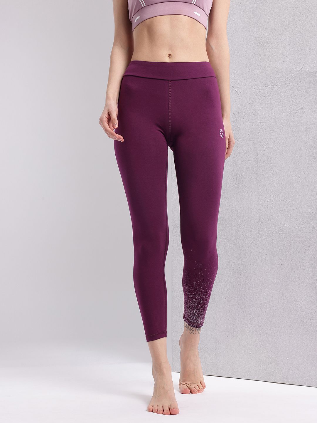HRX by Hrithik Roshan Women Printed Detail Cropped Yoga Tights