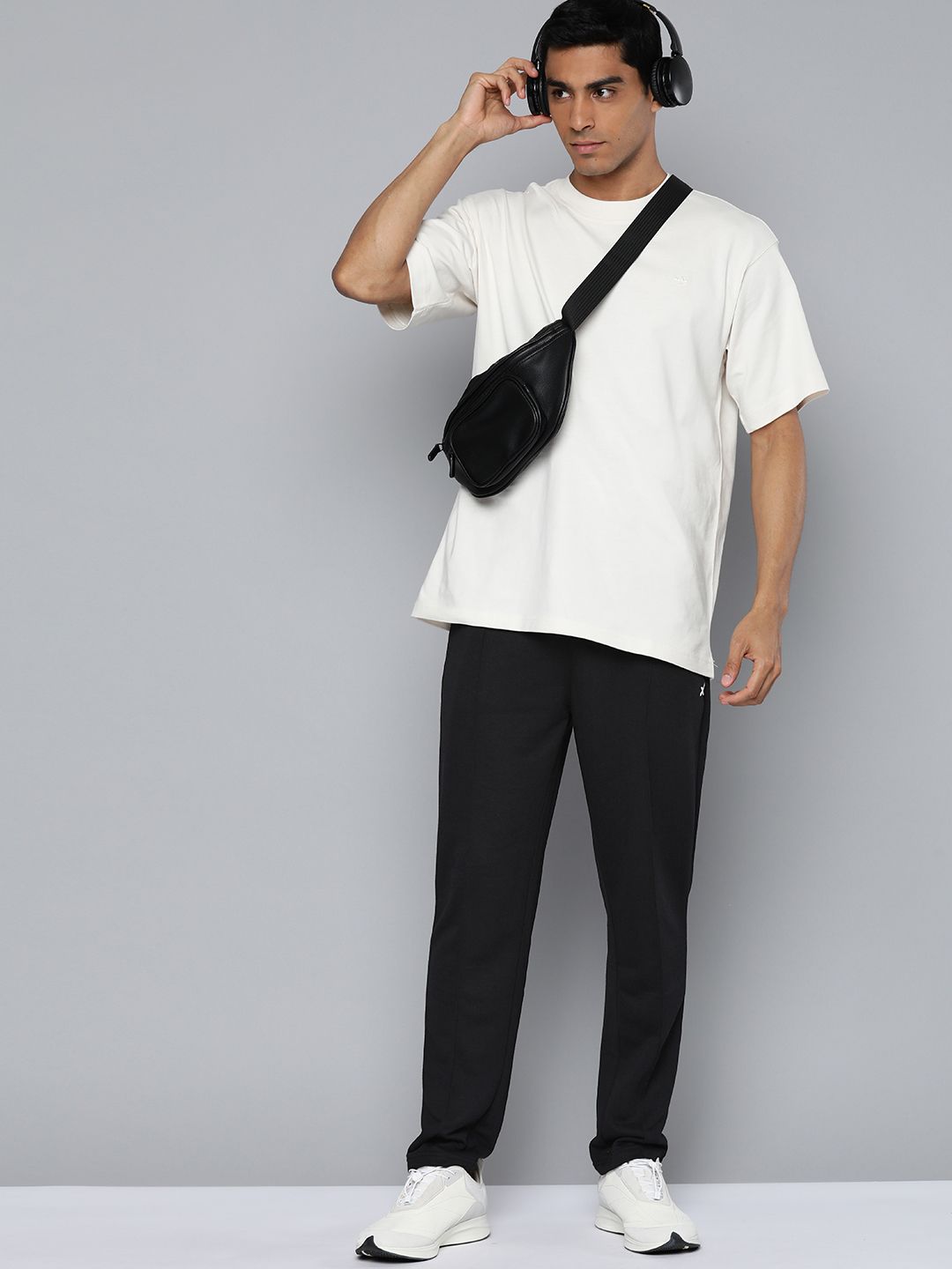 HRX by Hrithik Roshan Men Regular Fit Lifestyle Track Pants