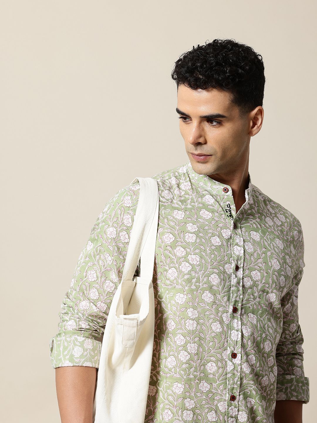 Mr Bowerbird Pure Cotton Tailored Fit Floral Opaque Printed Casual Shirt