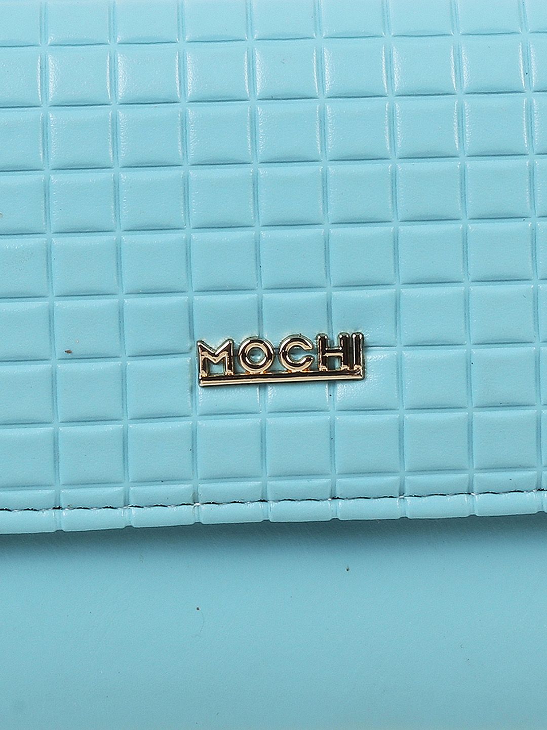 Mochi Women Textured Envelope