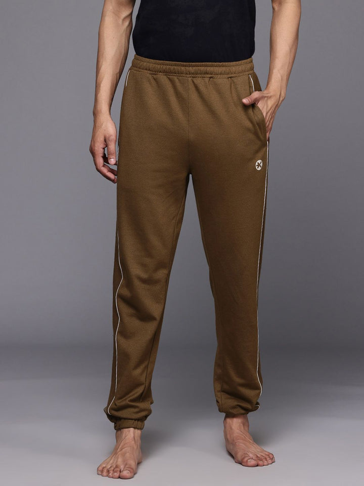 HRX by Hrithik Roshan Men Contrast Piping Detailed Yoga Joggers