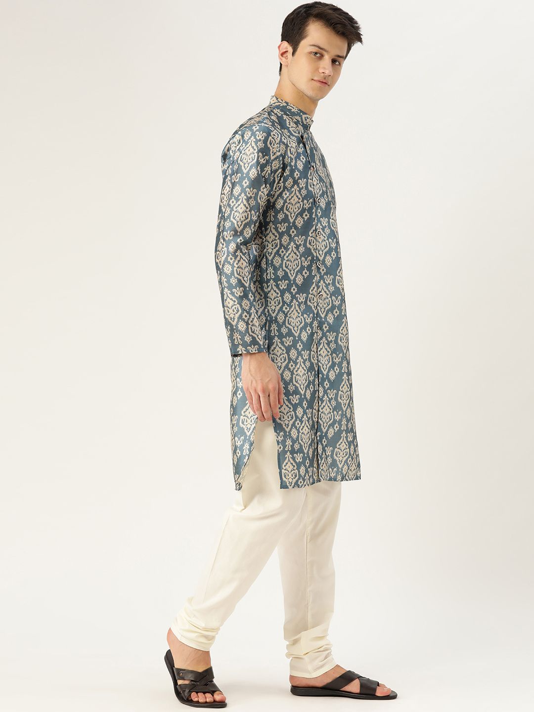 SOJANYA Men Blue & Off-White Printed Straight Angrakha Kurta