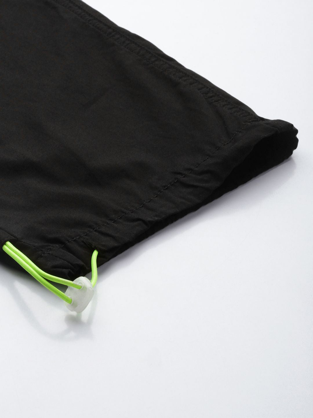 The Indian Garage Co Men Pure Cotton Poplin Toggle Relaxed Fit Cargo Style Joggers