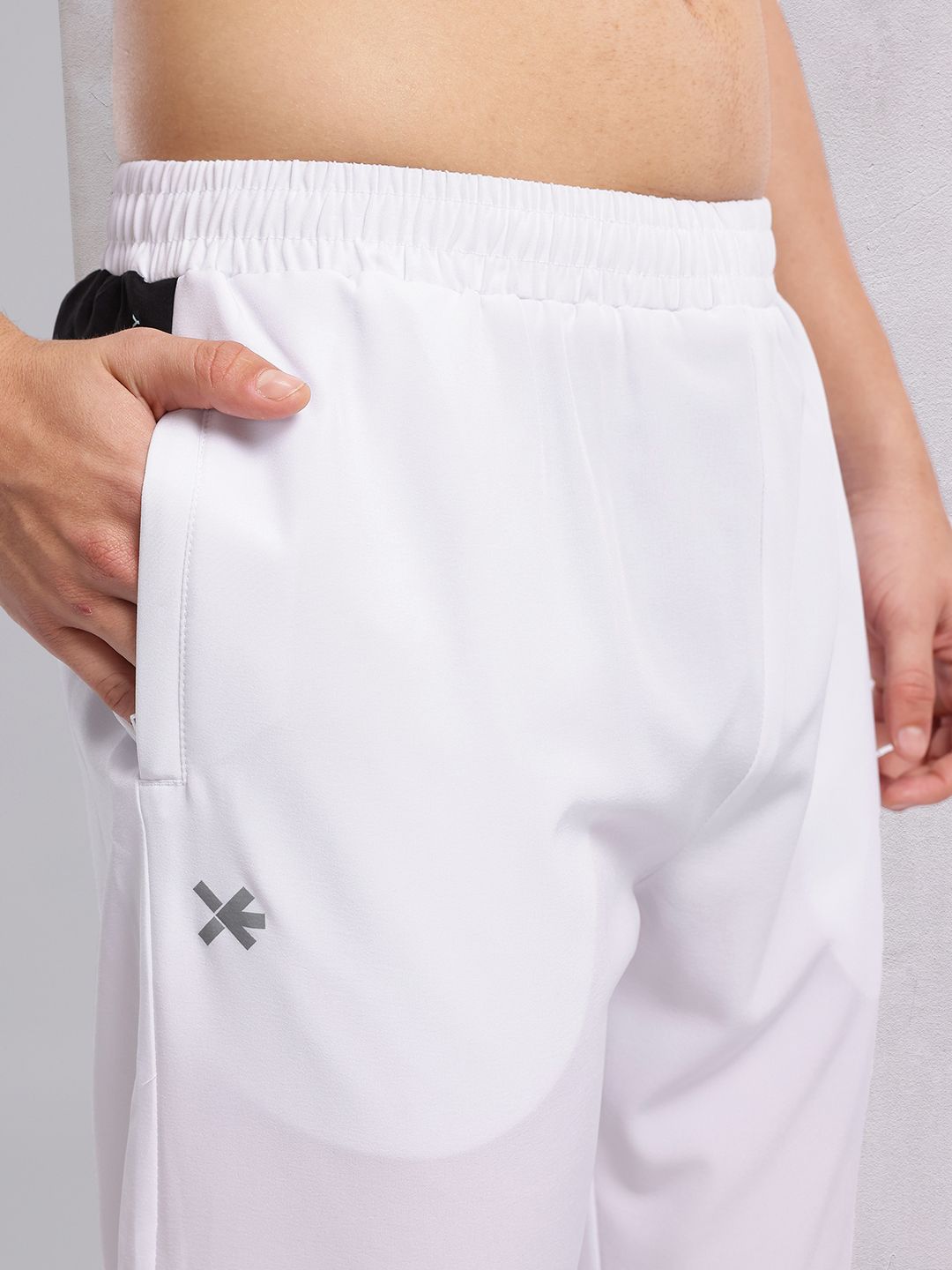 HRX by Hrithik Roshan Men Contrast Panel Running Joggers