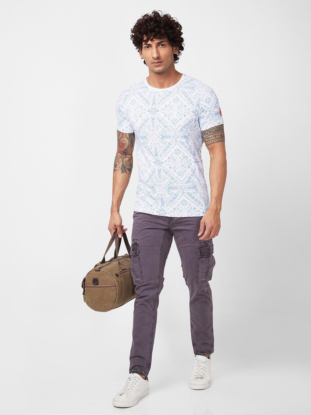 SPYKAR Geometric Printed Slim Fit Cotton T-Shirt