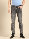 Menjadi Lelaki Manusia Kelabu Kelabu Sesuai Cahaya Pudar Seluar Jeans Kasual