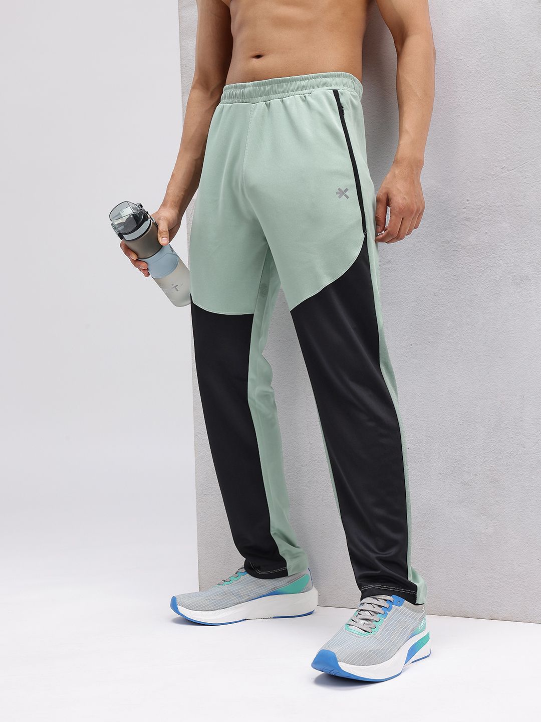 HRX by Hrithik Roshan Men Colourblocked Mid-Rise Rapid-Dry Running Track Pants