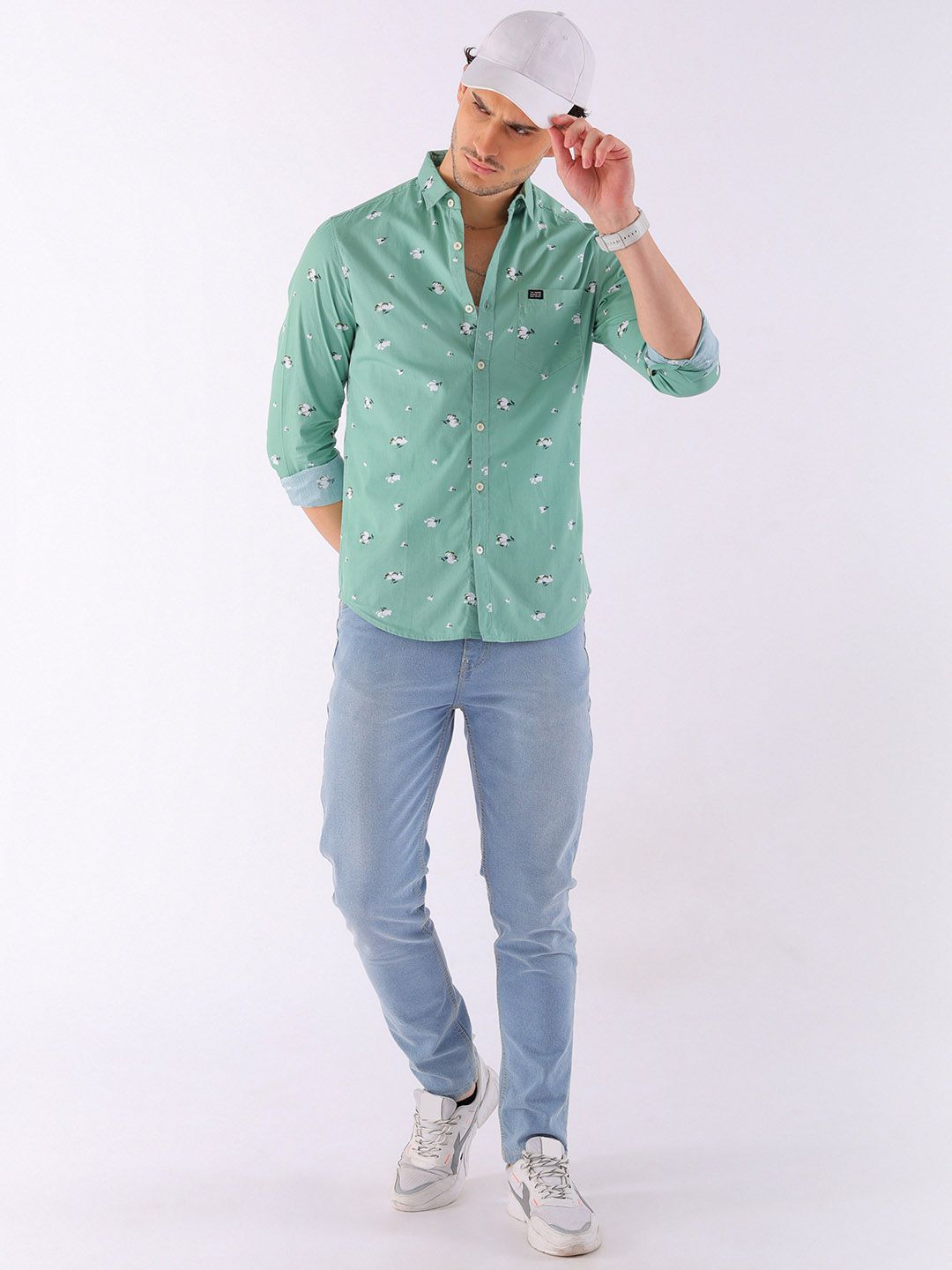 The Indian Garage Co Men Regular Fit Floral Printed Casual Shirt
