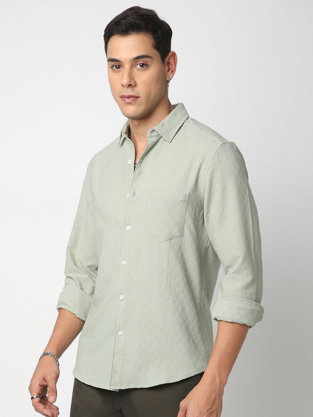 VASTRADO Men Classic Cutaway Collar Textured Slim Fit Casual Shirt