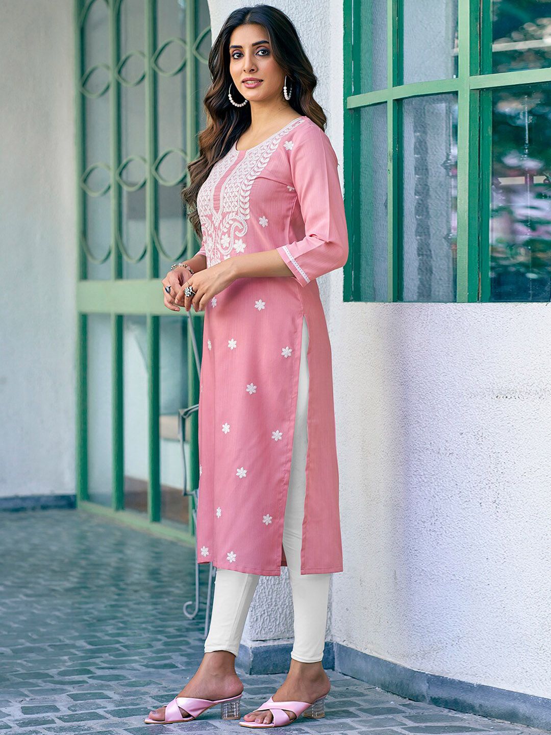 KALINI Floral Embroidered Round Neck Thread Work Straight Kurta