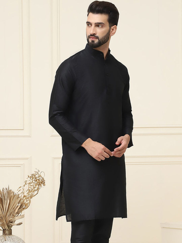 SOJANYA Kurta Campuran Sutera Padat Lelaki