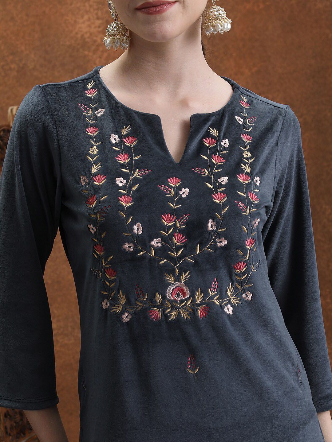 Vishudh Navy Blue Floral Embroidered Straight Kurta