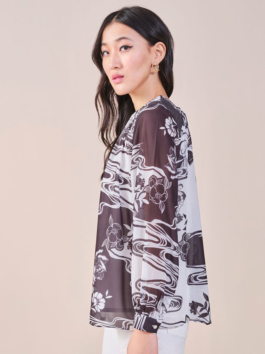 AND Women Abstract Print High Neck Sleeveless Top