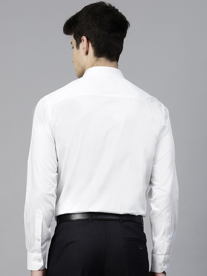 MANQ Men White Slim Fit Solid Party Shirt