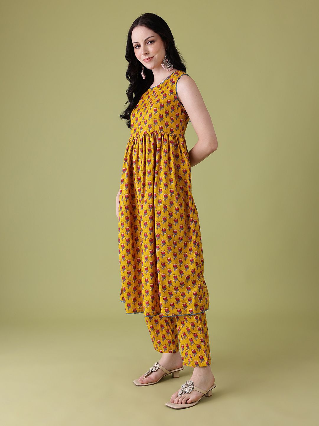 Anouk Floral Print Pleated Pure Cotton Kurta with Trousers & Dupatta