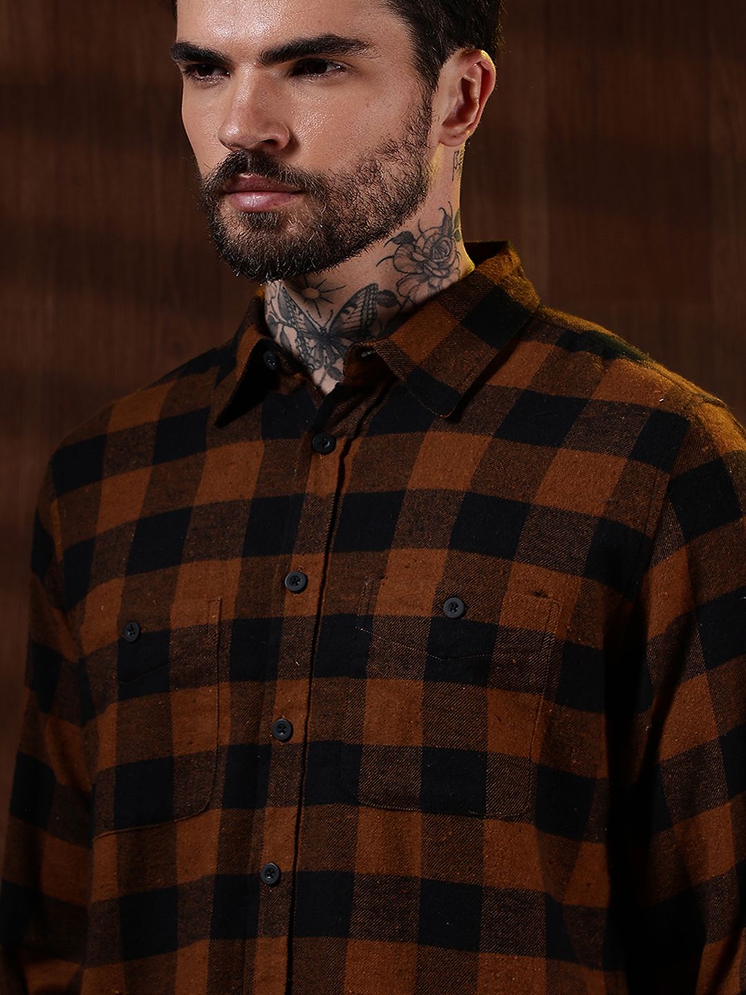 Eszett Men Buffalo Checked Spread Collar Baju Kasual