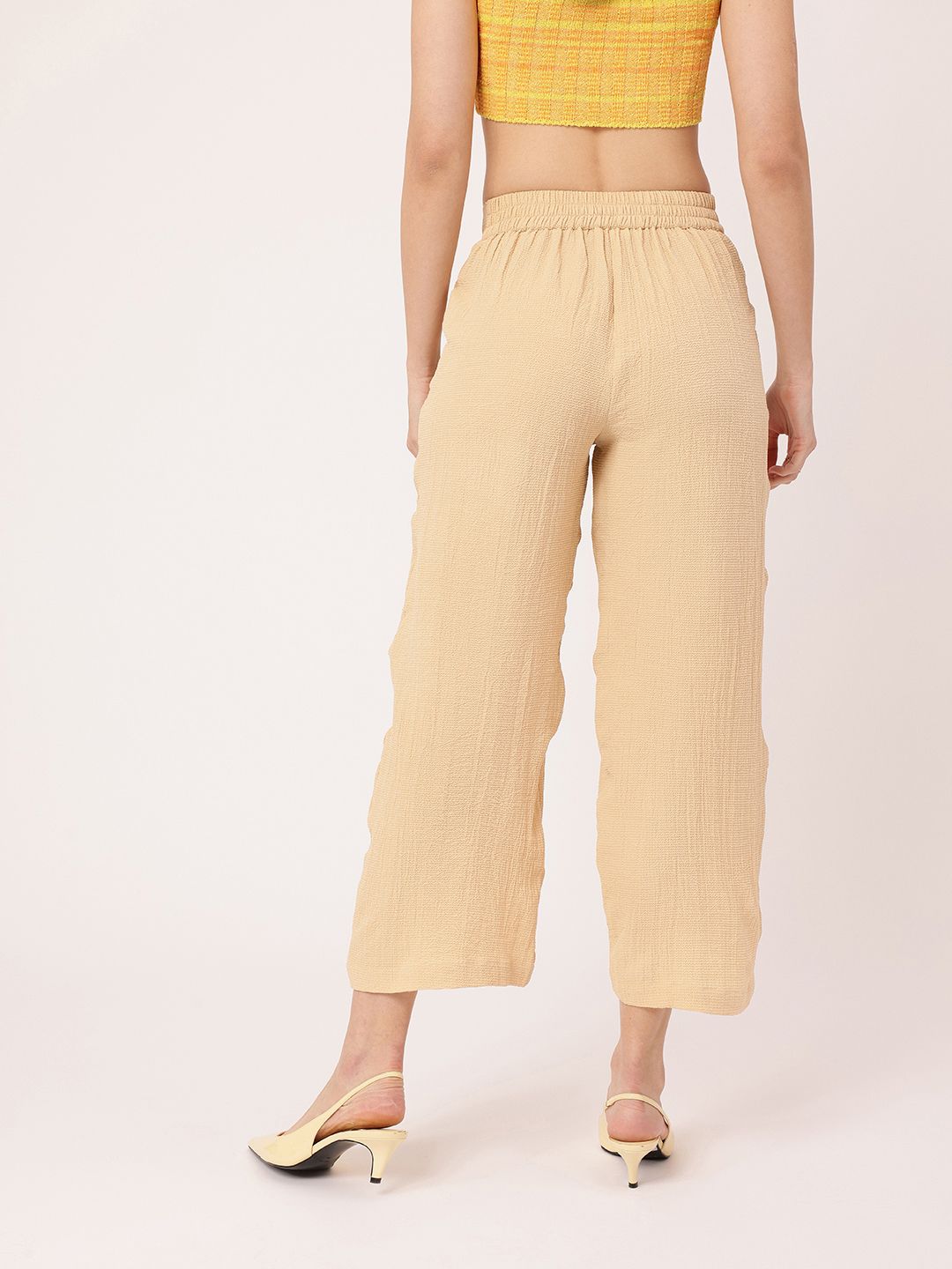 DressBerry Women Street Savvy Seersucker Textured Pleated High-Rise Crop Trousers