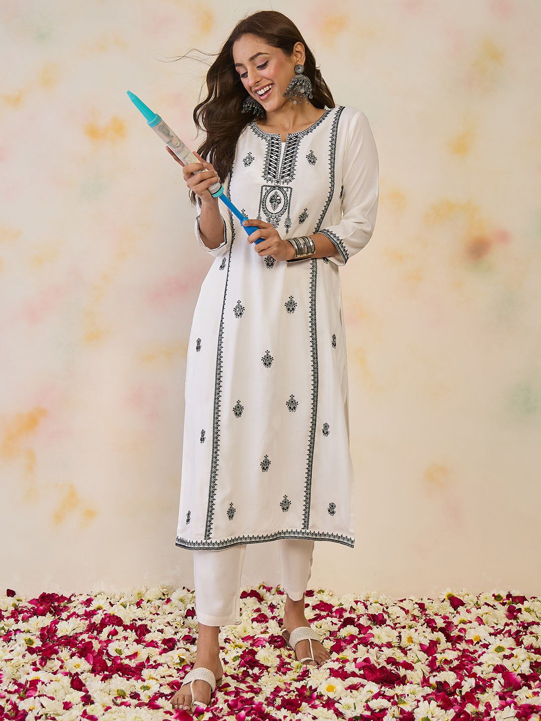 Indo Era Women Ethnic Motifs Embroidered Thread Work Floral Kurta